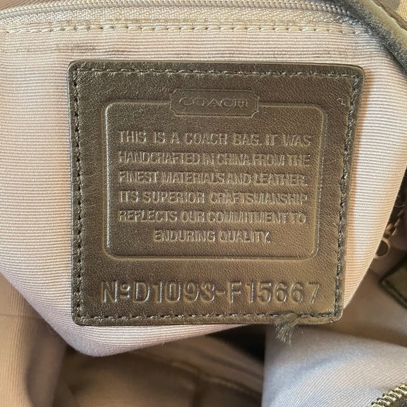 Coach Black Optic C Signature Canvas Sarah Tote Shoulder Bag - Picture 13 of 13